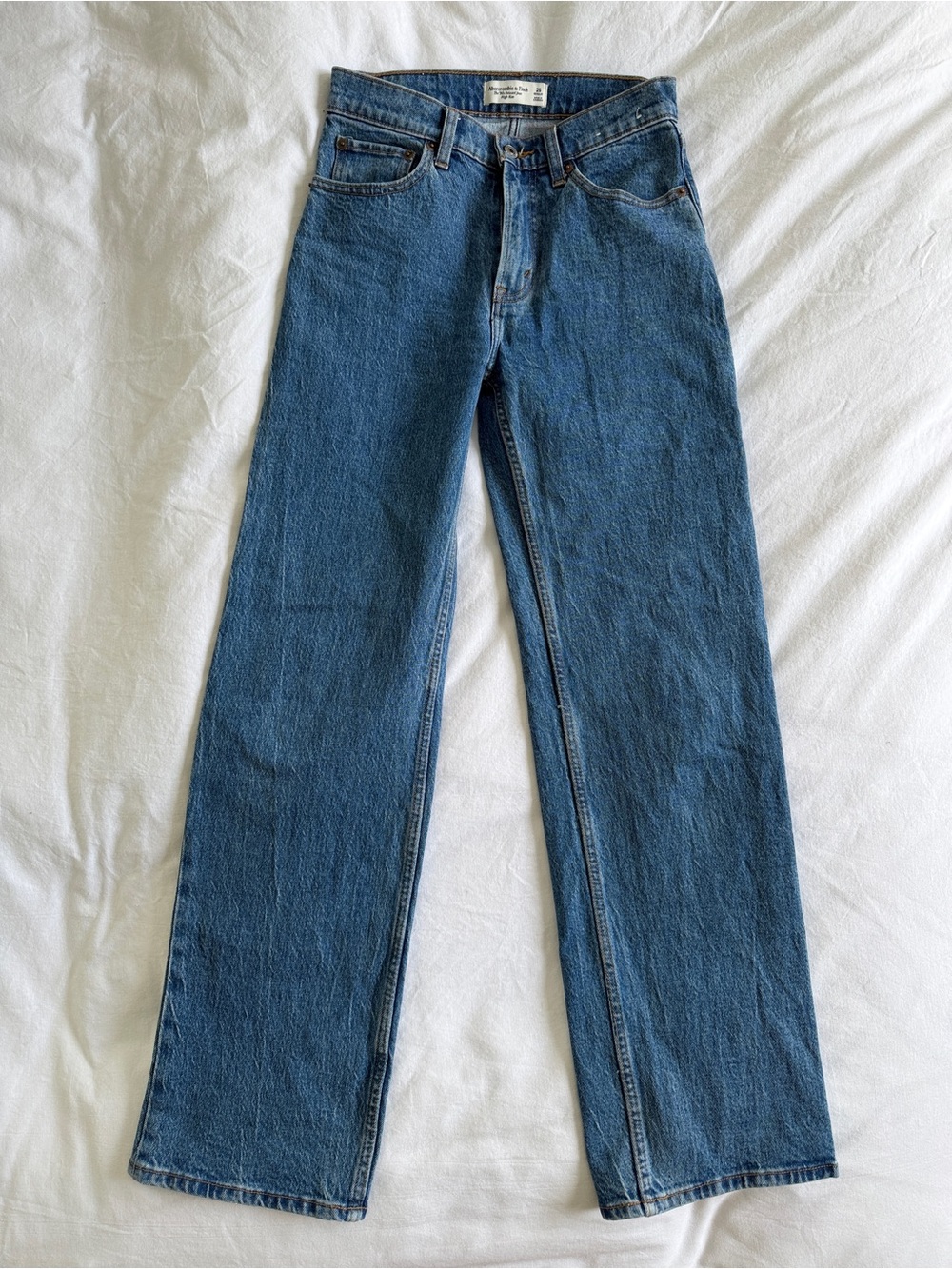 Abercrombie high rise 90's relaxed jean